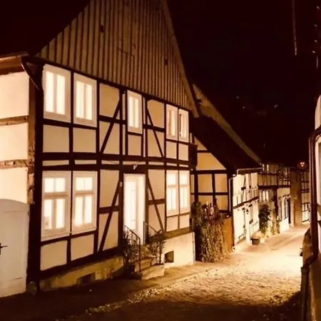 Дом отдыха La Petite Maison Fachwerkhaus Am Rande Des Sauerlandes In Варбург