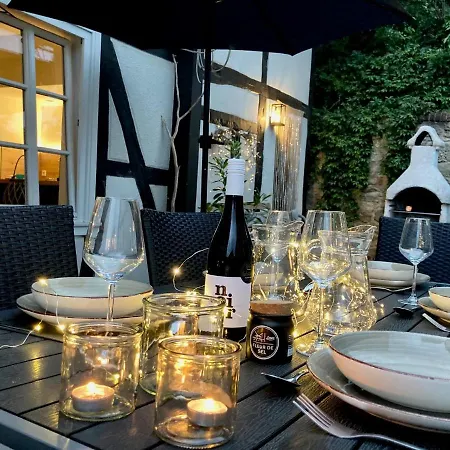 La Petite Maison Fachwerkhaus Am Rande Des Sauerlandes In *