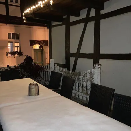 La Petite Maison Fachwerkhaus Am Rande Des Sauerlandes In * واربورغ